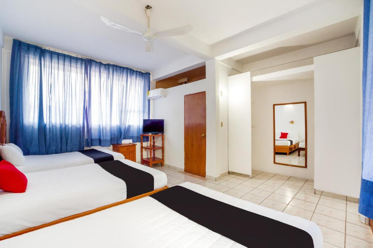 Hotel Adelita Zihuatanejo Buitenkant foto