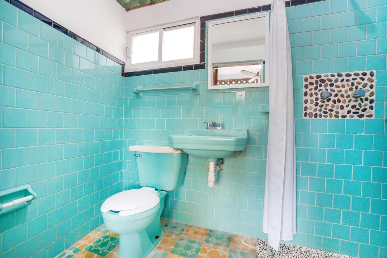 Hotel Adelita Zihuatanejo Buitenkant foto